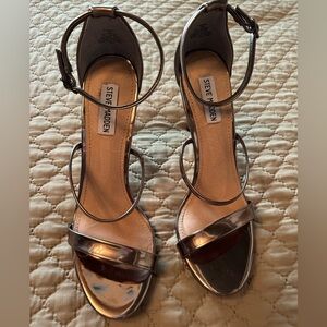 Festive Rose Gold heel